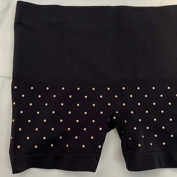 Body Wrap Shape  Wear Shorts, Size L - Picture 3 of 5